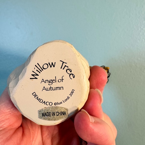 Willow Tree statue “angel of autumn “ - Picture 2 of 3